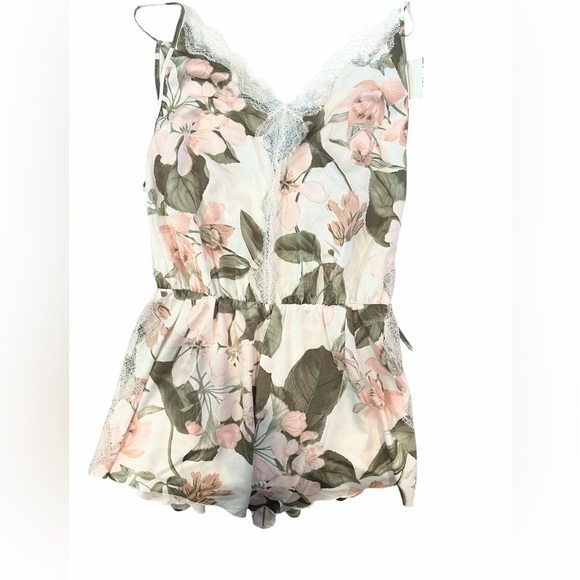 Victoria's Secret "Here Comes The Bride" Lace Floral Babydoll Romper Lingerie - Picture 3 of 3